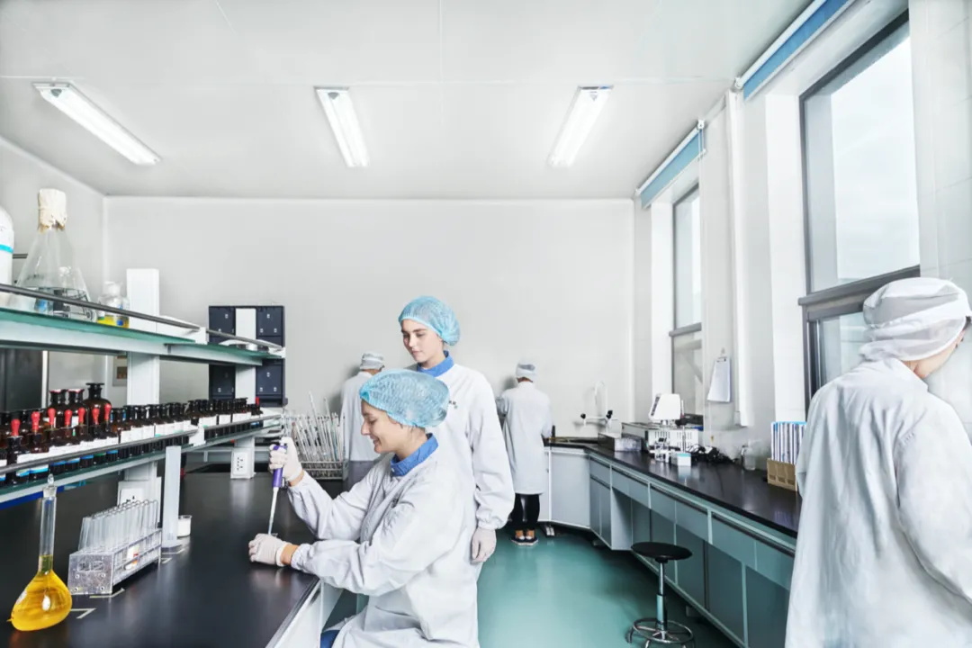 b1f69c2e-556a-4523-bb45-3f1a21f43185